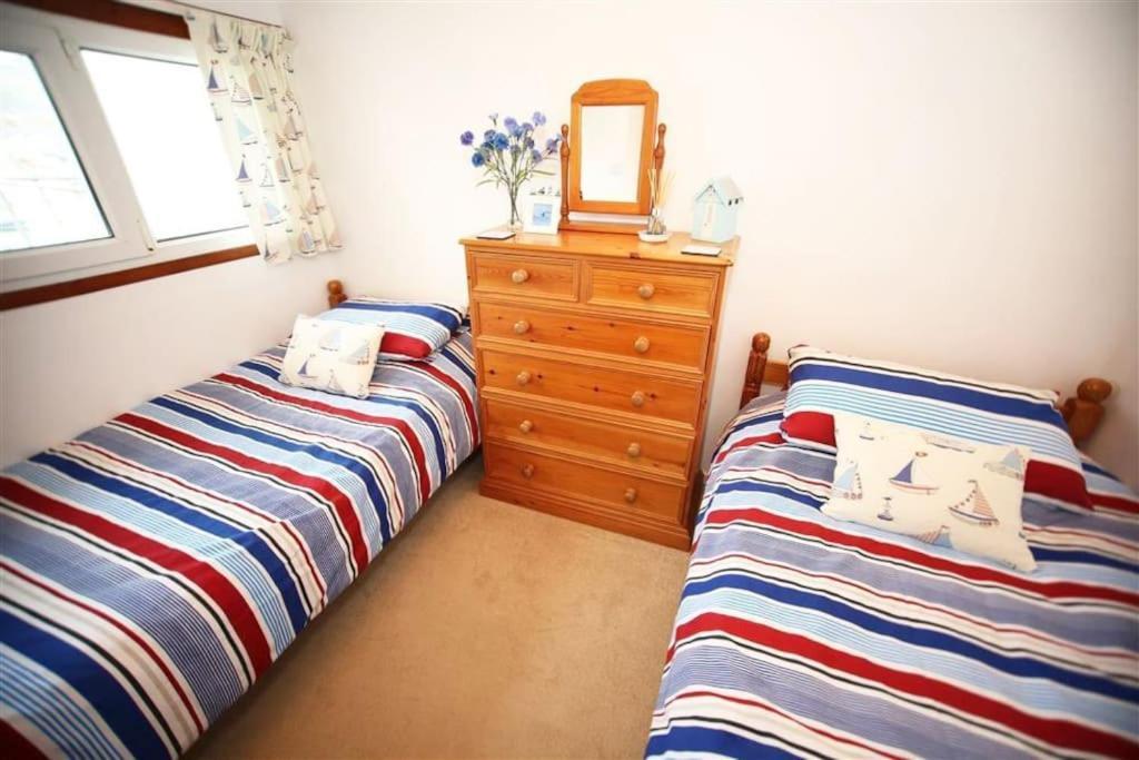 Harbour Haven: Spectacular Views Apartment Porthmadog Exterior photo