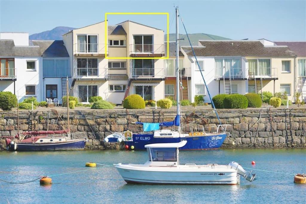 Harbour Haven: Spectacular Views Apartment Porthmadog Exterior photo